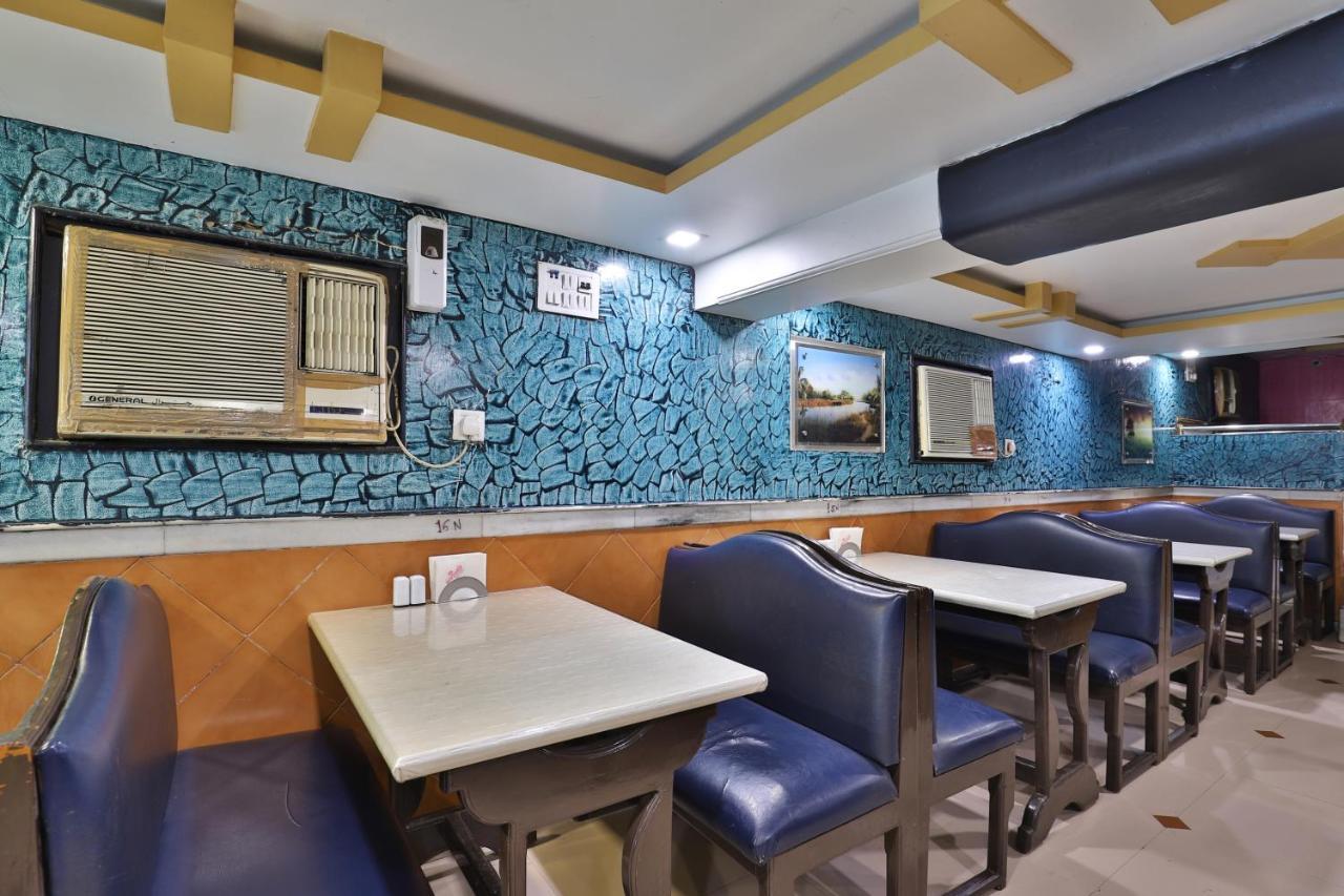 Hotel Midtown Surat Luaran gambar