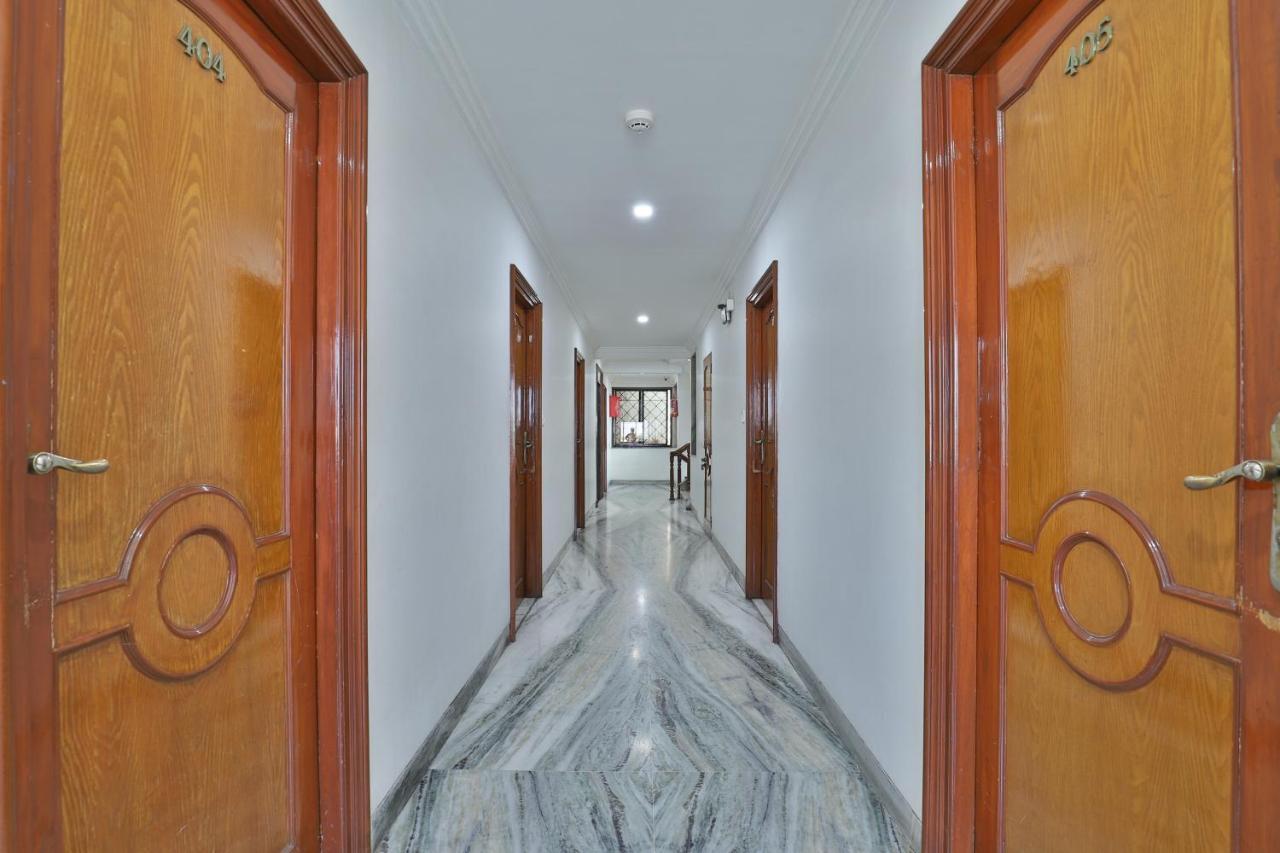 Hotel Midtown Surat Luaran gambar